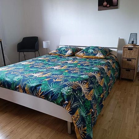 B&B Marianne-Jacky Lemans Montbizot Eksteriør bilde