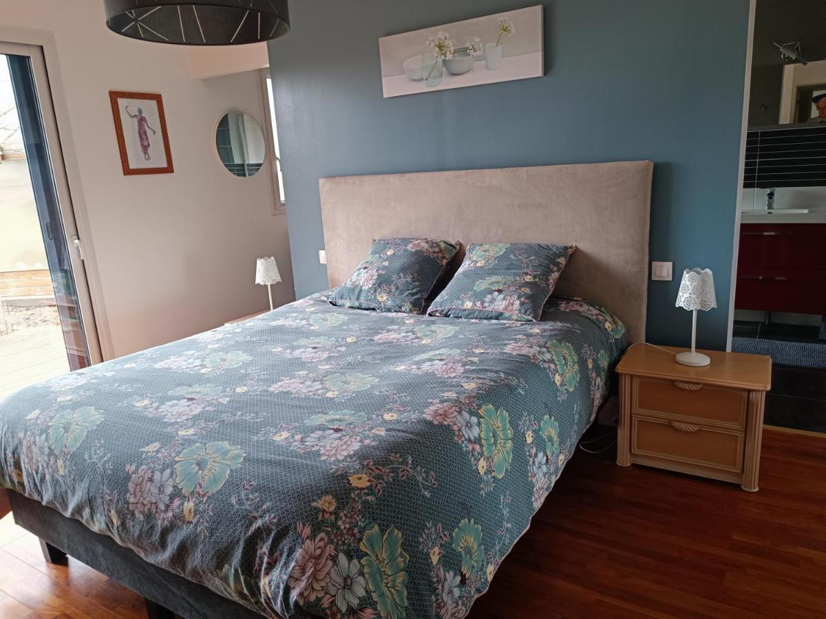 B&B Marianne-Jacky Lemans Montbizot Eksteriør bilde